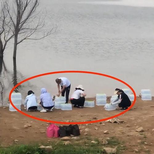 放生矿泉水视频